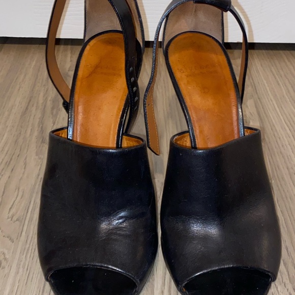 Givenchy open toe heels 4” size 38 - Picture 2 of 8
